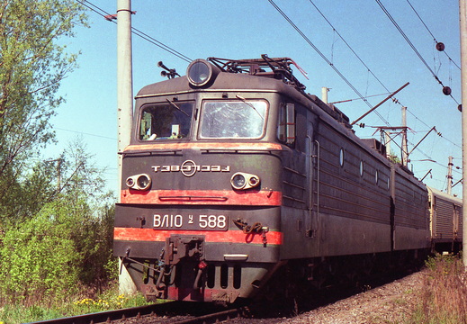ВЛ10У-588